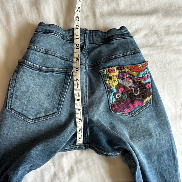 BD by Bella Dahl Blue Western Boot Cut Jeans with Embroidered Boho Size 26 - Picture 16 of 16